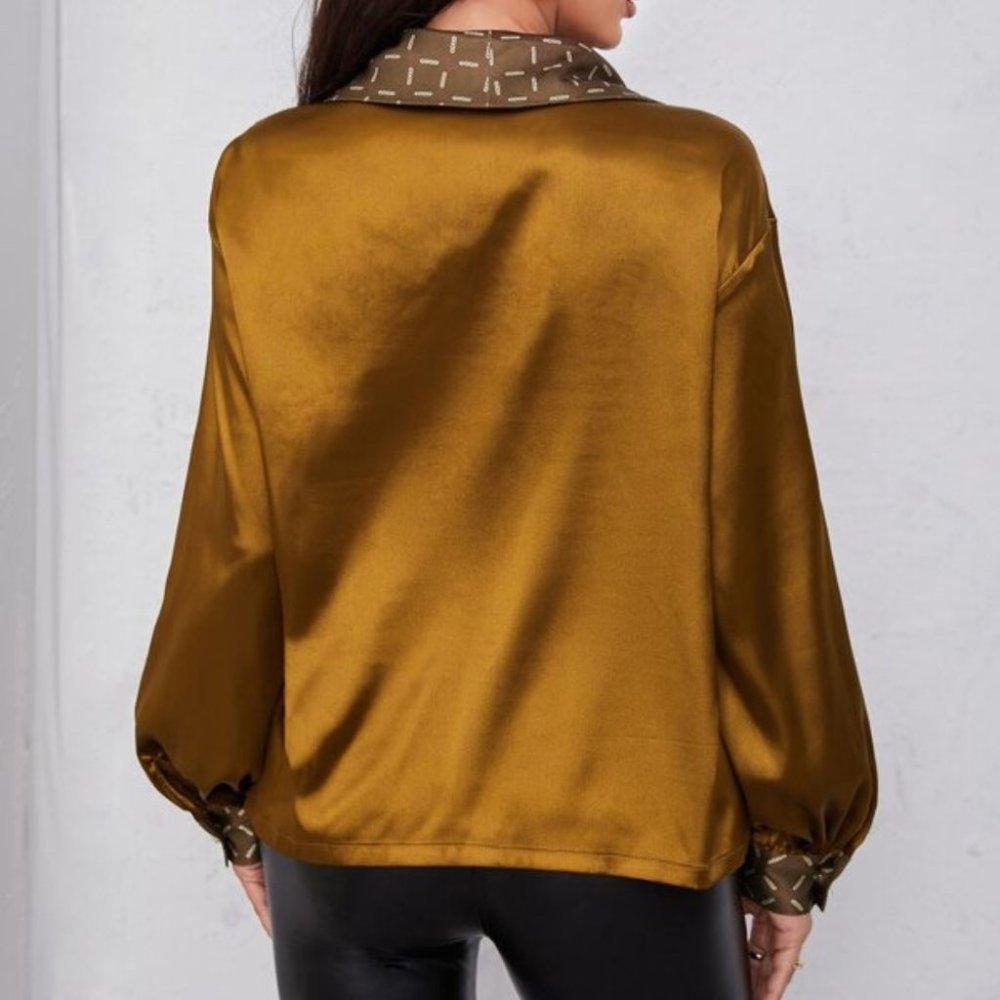 Chain Print Satin Blouse - Picture 5 of 5
